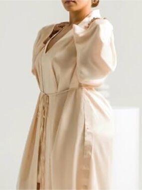Cream Bamboo Robe From Ettitude